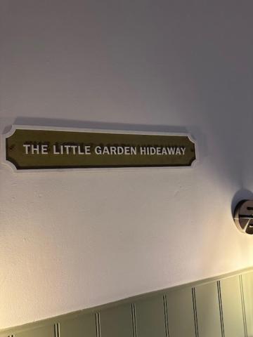 Bed and Breakfast The Little Garden Hideaway With Stunning Sea Views And Garden Holyhead Exterior foto